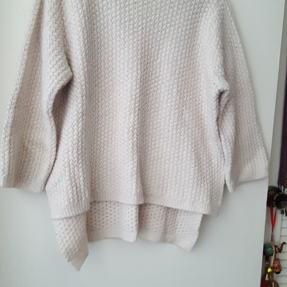 🌙Rachel Roy Mock Neck Hi Low Sweater - Picture 3 of 9